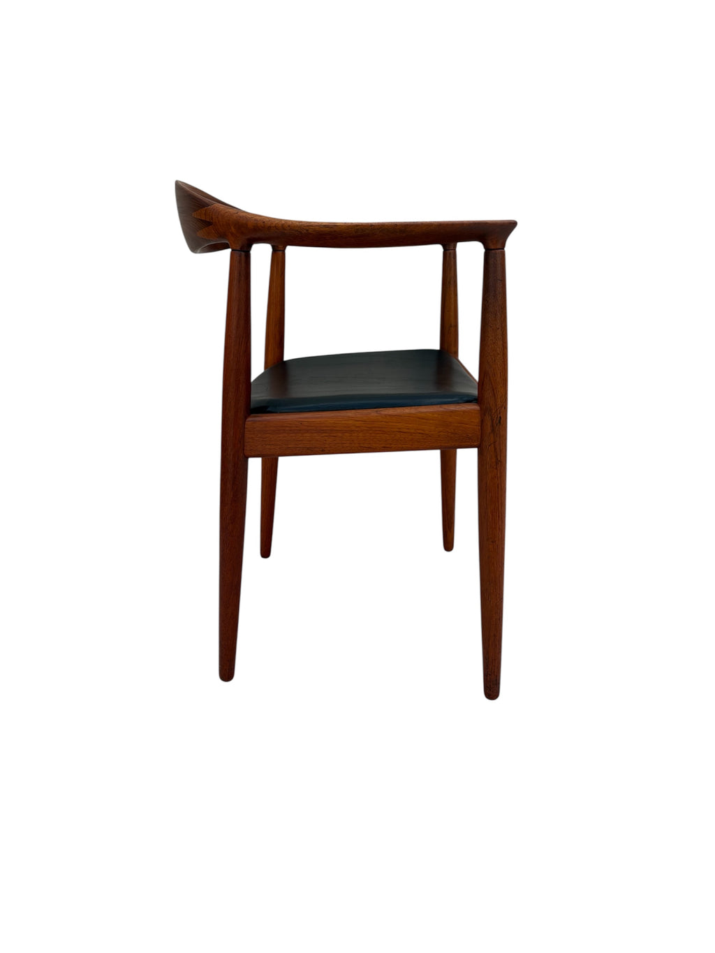 Hans Wegner “Round Chair” By: Johannes Hansen