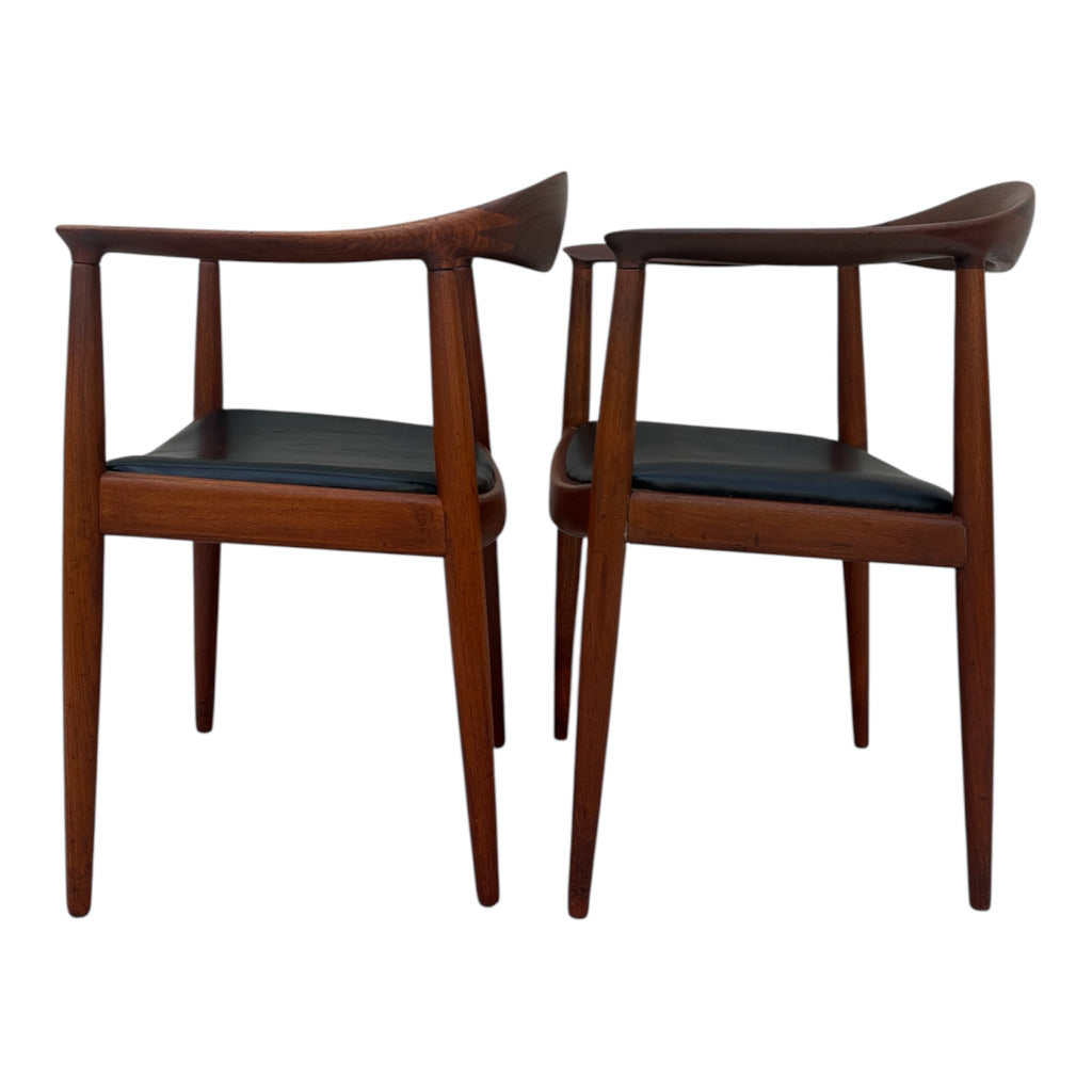 Hans Wegner “The Chair” Set by Johannes Hansen